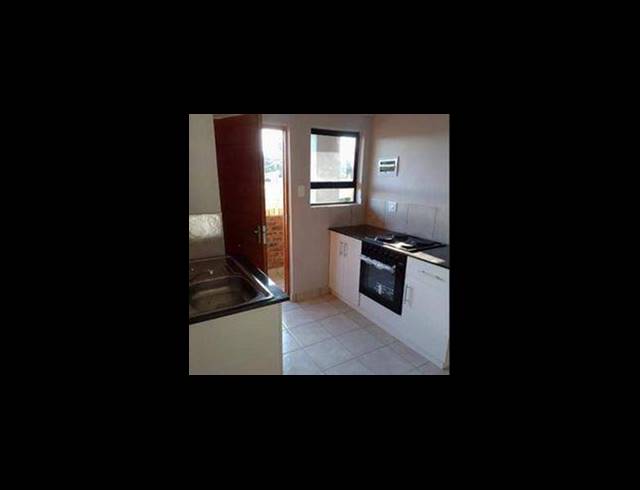2 BEDROOM PROPERTY TO RENT IN GROBLERPARK